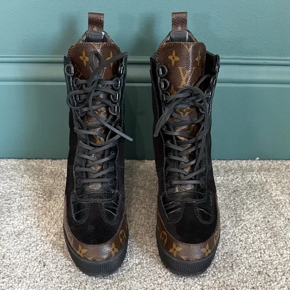 Louis Vuitton Laureate Desert Platform Boots Women’s sz 8 100% Authentic - Picture 1 of 9